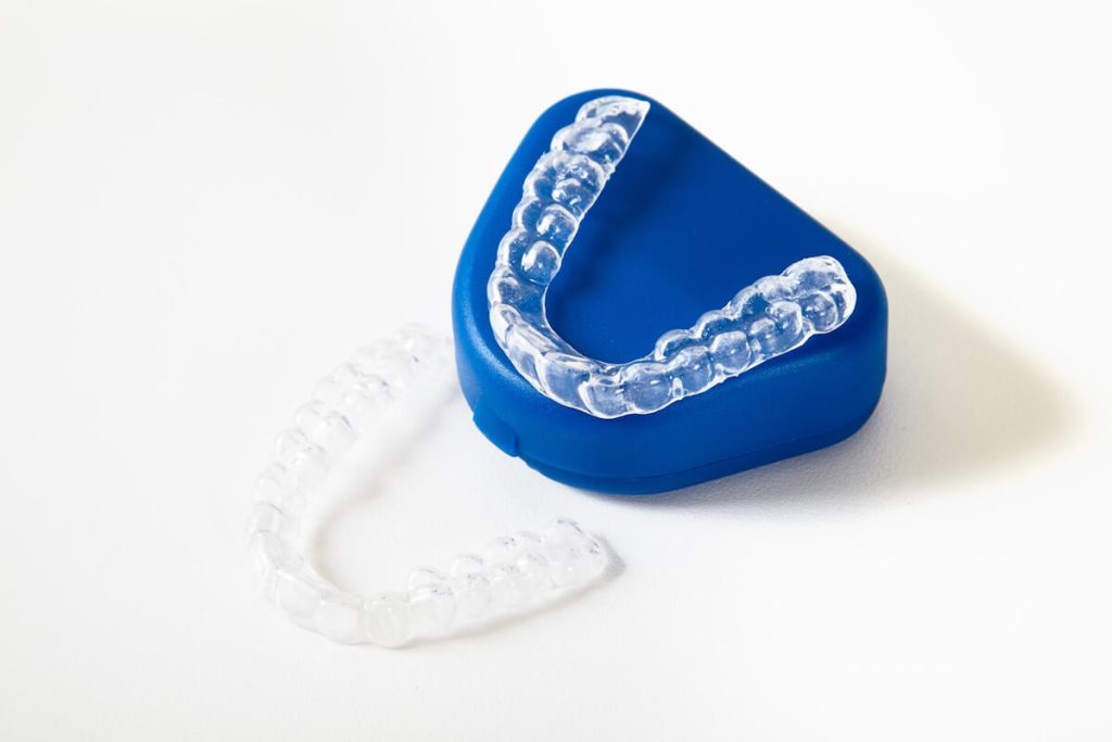 invisalign vs clear braces which aligner option is right for you